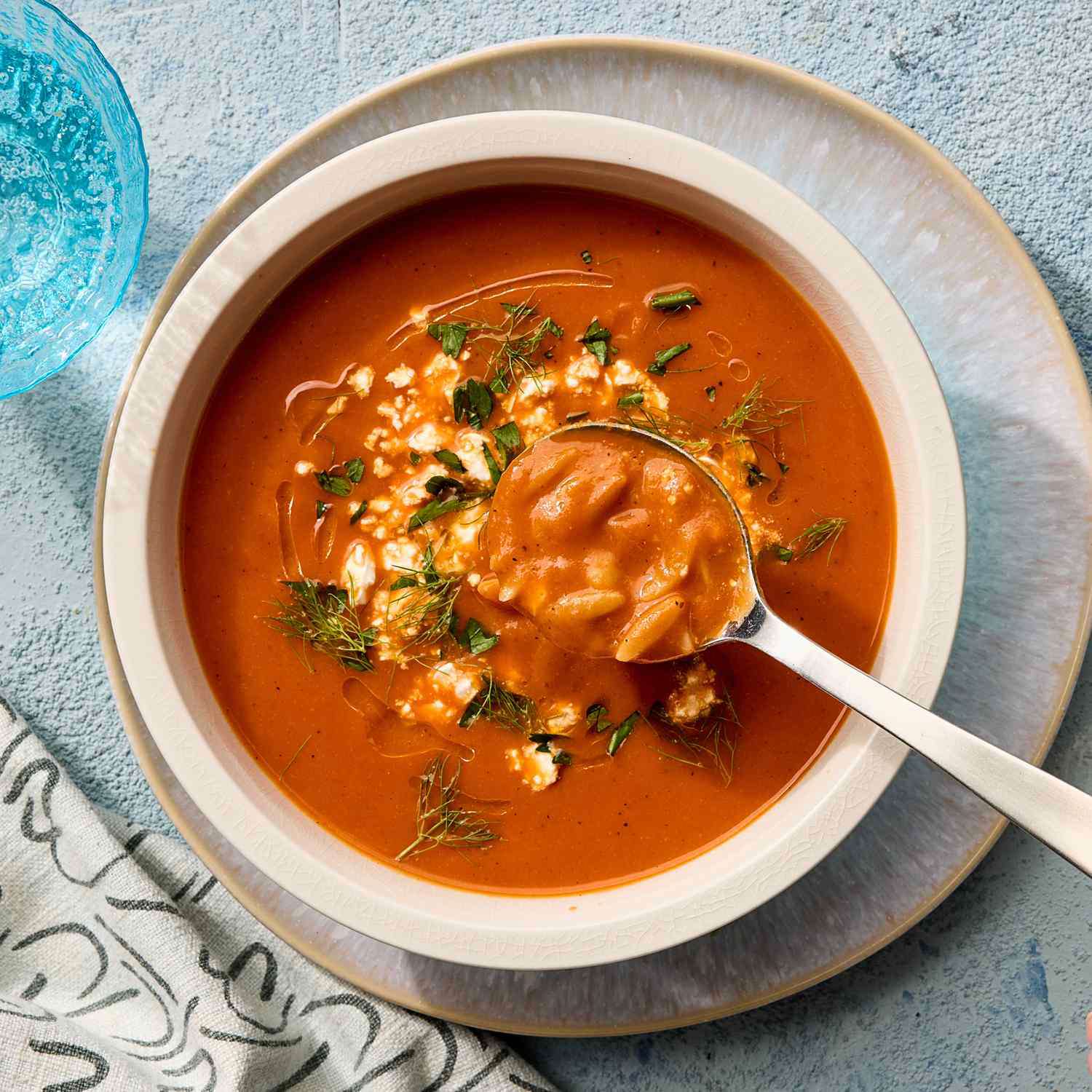 Roasted Red Pepper, Chickpea & Orzo Soup Is Packed with Fiber