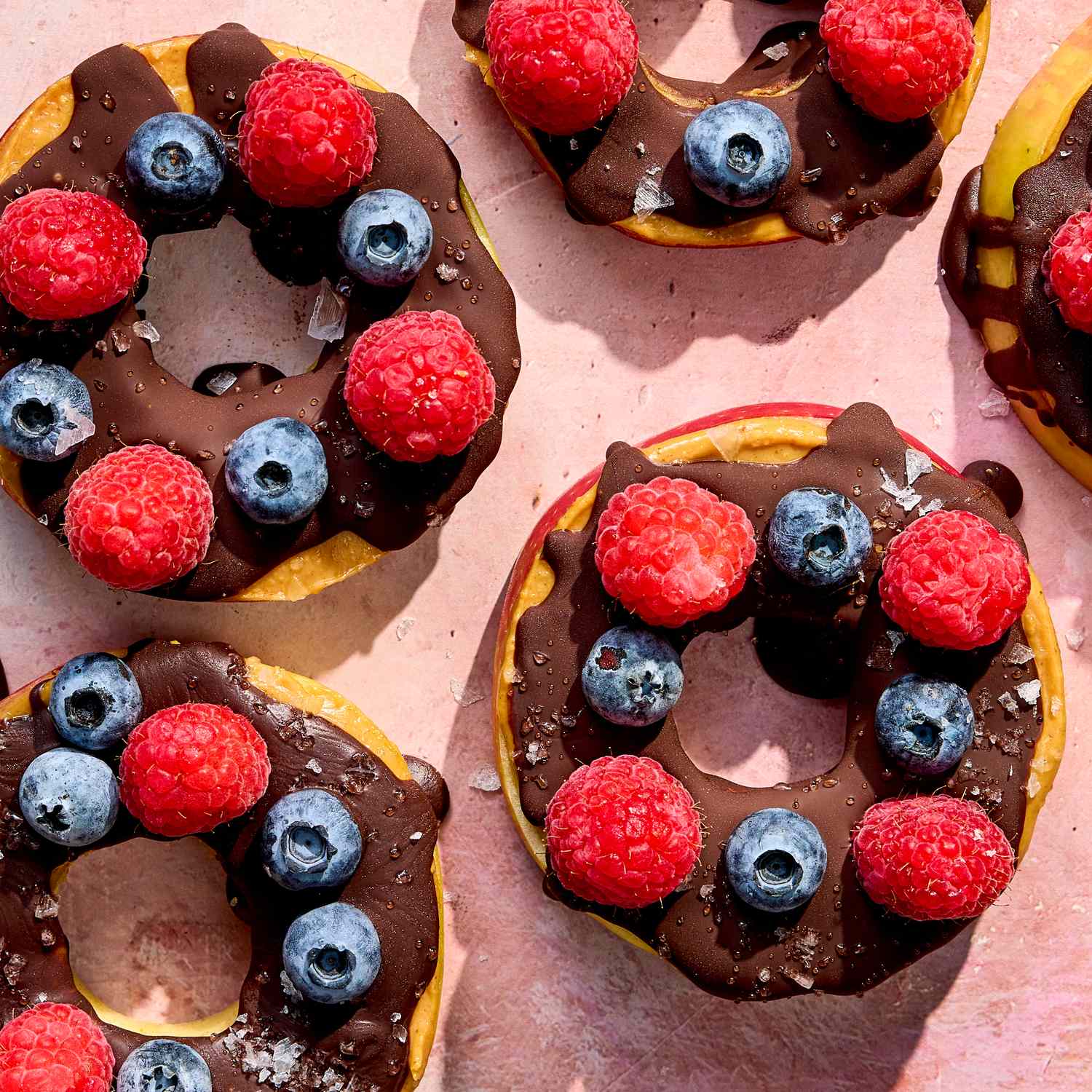 Chocolate–Peanut Butter Apple Bites