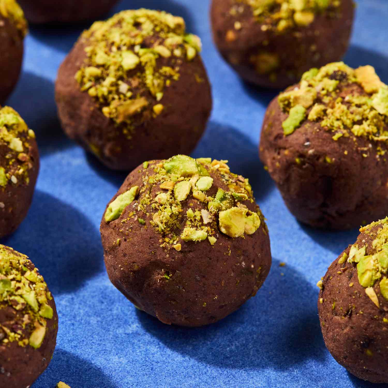 Chocolate-Pistachio Energy Balls