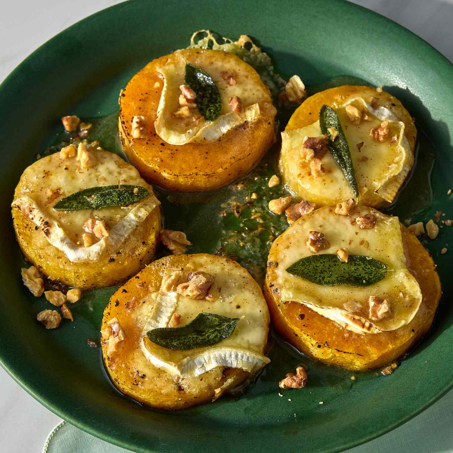 These Butternut Squash Rounds with Brie and Walnuts Are the Perfect Fall Appetizer